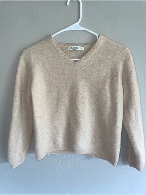 Cashmere Lochmere Cream V-Neck Women's Sweater L